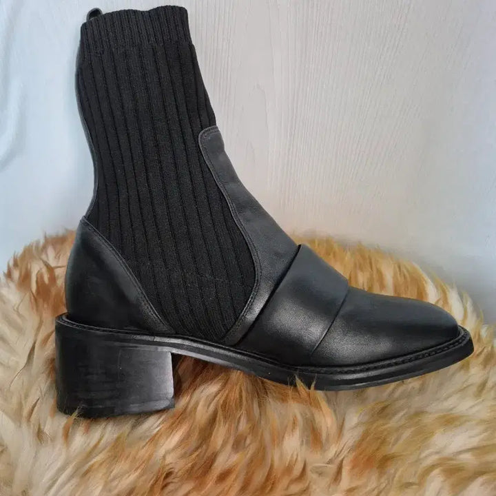 [BUNJANG] Black Ankle Boots / 블랙 니트 앵클 부츠