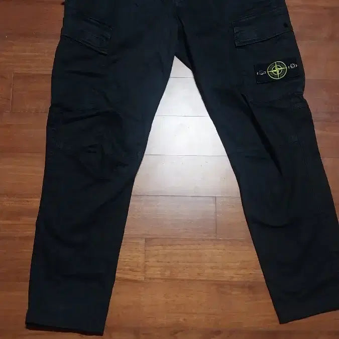 [BUNJANG] Stone Island Old Effect Cargo Pants (Black, Size 31) / (새상품)스톤아일랜드올드이펙트카고팬츠. 블랙 (31)
