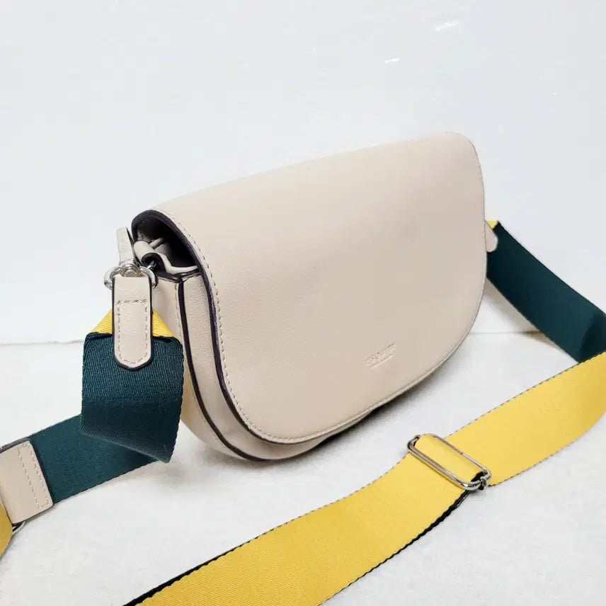 [BUNJANG] Esquire Crossbody Bag / 정품)에스콰이어 반달 크로스백