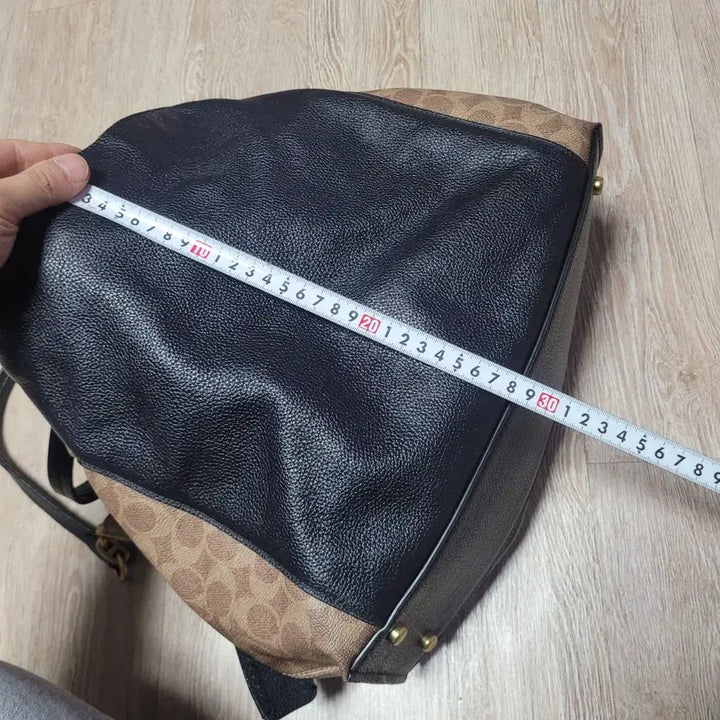 [BUNJANG] Coach Signature Leather Two-Way Shoulder Bag / 코치 정품 레더 시그니처 투웨이 숄더백