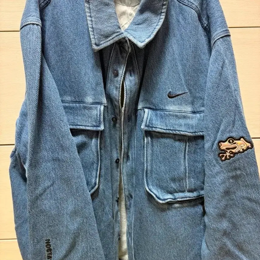 [BUNJANG] Nike x Drake NOCTA Opal Lily Pad Denim Shirt (XL) / 나이키 X 드레이크 녹타 오팔 릴리 패드 데님 셔츠 (XL)