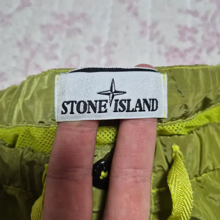 [BUNJANG] Stone Island Metal Nylon Shorts / 새상품급-M-30 스톤아일랜드 메탈나일론 반바지