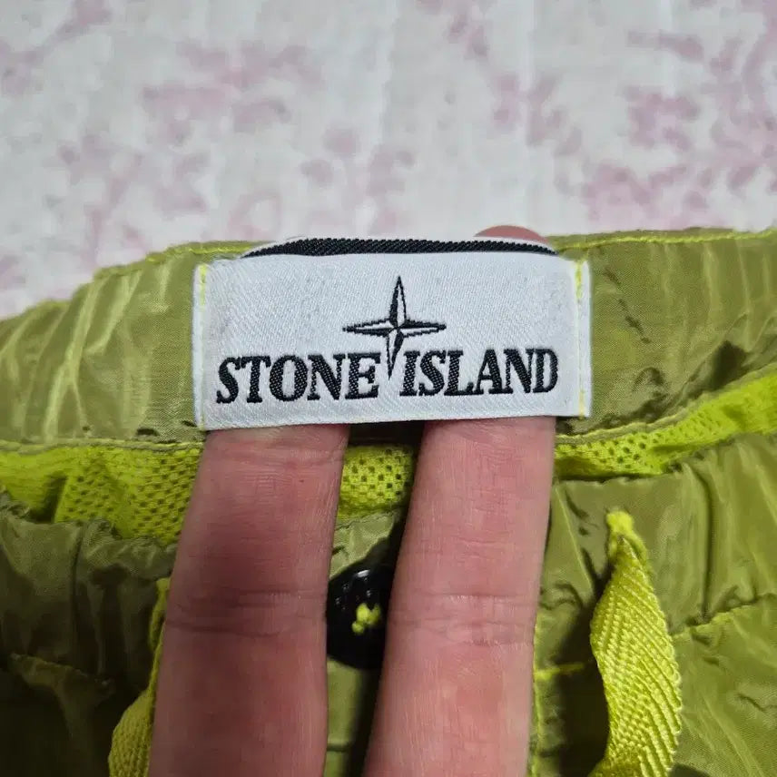 [BUNJANG] Stone Island Metal Nylon Shorts / 새상품급-M-30 스톤아일랜드 메탈나일론 반바지