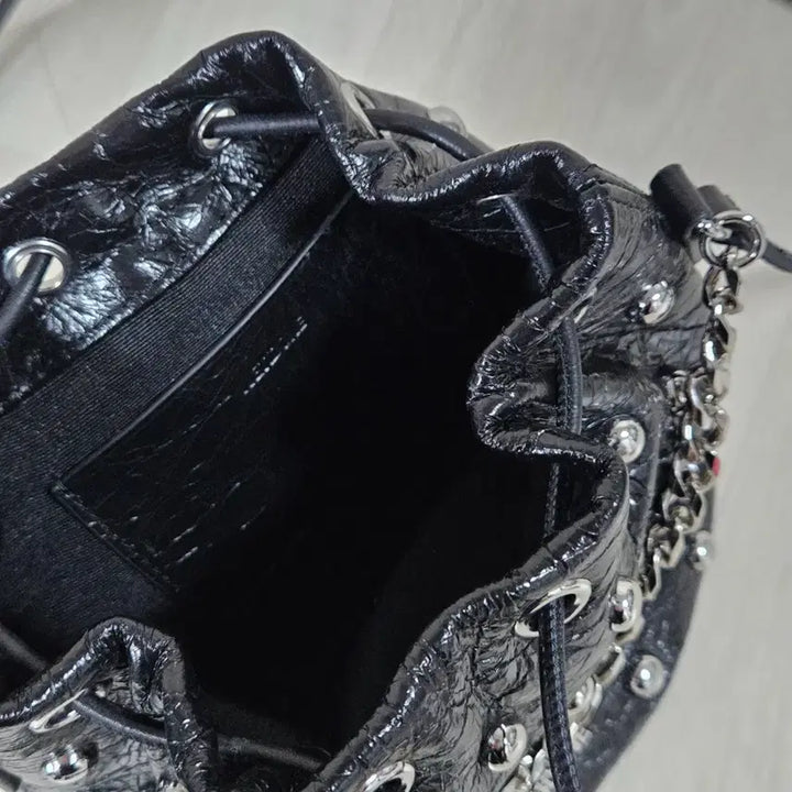 [BUNJANG] WE11DONE Studded Dumpling Bucket Bag - Black / 웰던 WE11DONE 스터드 만두 버킷백 블랙
