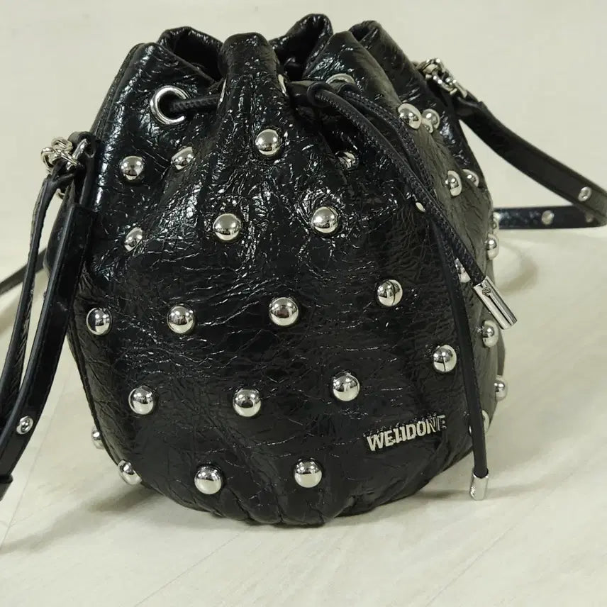 [BUNJANG] WE11DONE Studded Dumpling Bucket Bag - Black / 웰던 WE11DONE 스터드 만두 버킷백 블랙