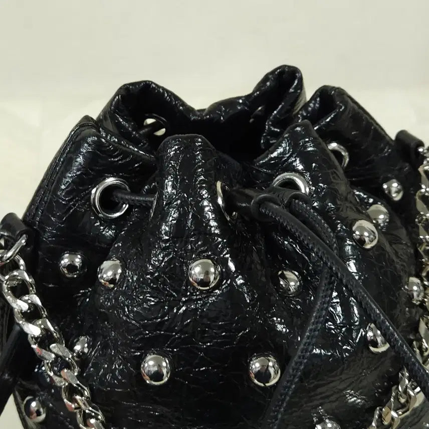 [BUNJANG] WE11DONE Studded Dumpling Bucket Bag - Black / 웰던 WE11DONE 스터드 만두 버킷백 블랙