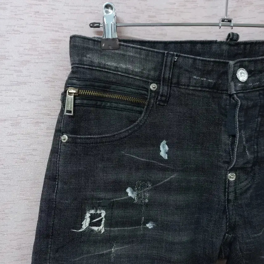 [BUNJANG] Dsquared2 Black Washed Vintage Jeans / B2-26/디스퀘어드2 블랙 워싱 빈티지 청바지