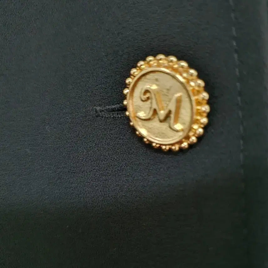 [BUNJANG] MOJO.S.PHINE Gold Button Black Jacket / MOJO.S.PHINE 금장 버튼 블랙 자켓