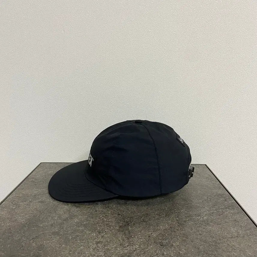 [BUNJANG] OS Supreme Gore-Tex 6-Panel Cap Black / (OS) 슈프림 6패널 볼캡 모자 고어텍스 블랙