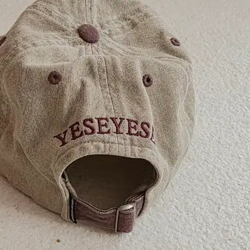 [BUNJANG] YESEYESEE Book Store Cap / (YESEYESEE) 북스토어 캡 베이지/퍼플