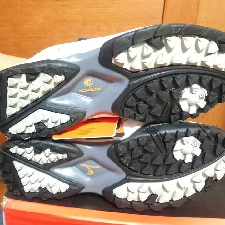 [BUNJANG] Echobox Golf Shoes / 에코로바 운동화 270 275 골프화 새상품 트레킹화