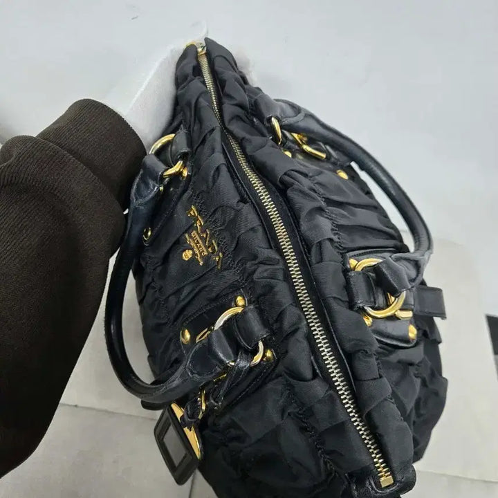 [BUNJANG] Prada Gaufre Shoulder Bag / [보증서 정품] 프라다 고프레 숄더백