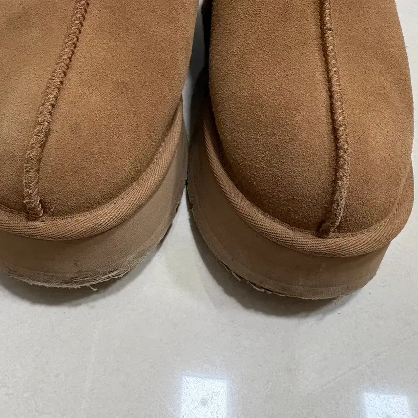 [BUNJANG] UGG Tazz Chestnut Size 240 / 어그 타즈 240