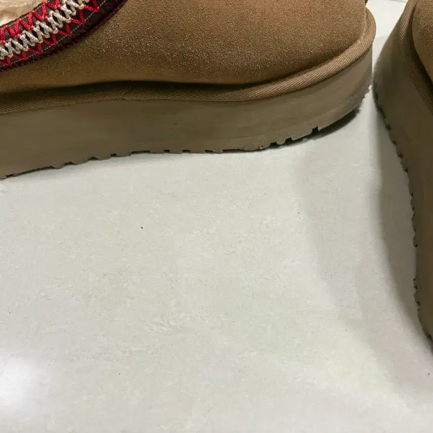 [BUNJANG] UGG Tazz Chestnut Size 240 / 어그 타즈 240