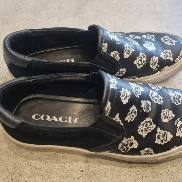[BUNJANG] 코치 플라워 프린트 슬립온 블랙 / 코치 플라워 프린트 슬립온 블랙