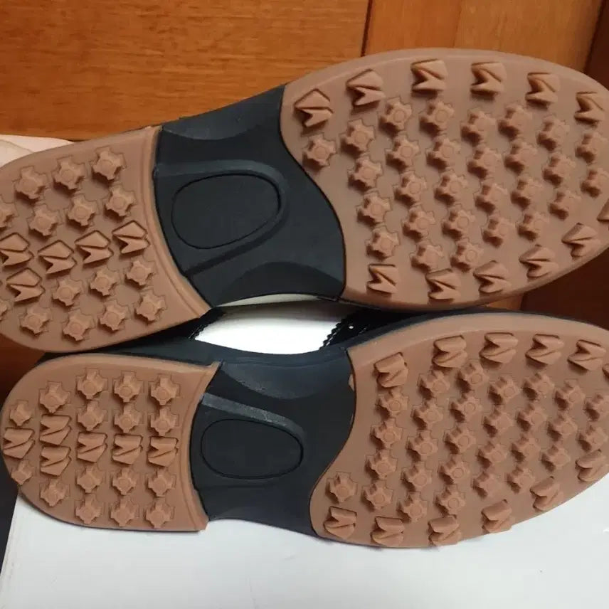 [BUNJANG] Golf Shoes 255 - New / 국산 250 255 골프화 구두 로퍼 운동화 새상품