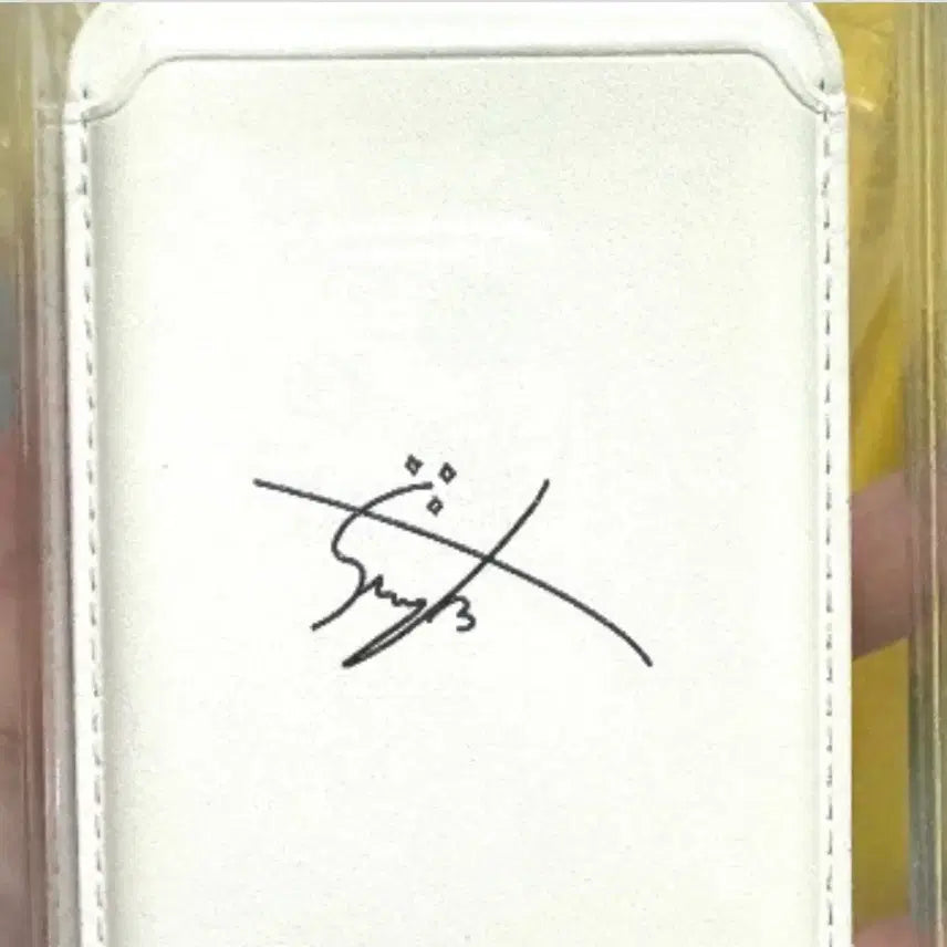 [BUNJANG] BOYNEXTDOOR SungHo MagSafe Card Wallet / 보이넥스트도어 성호 맥세이프 카드지갑 양도