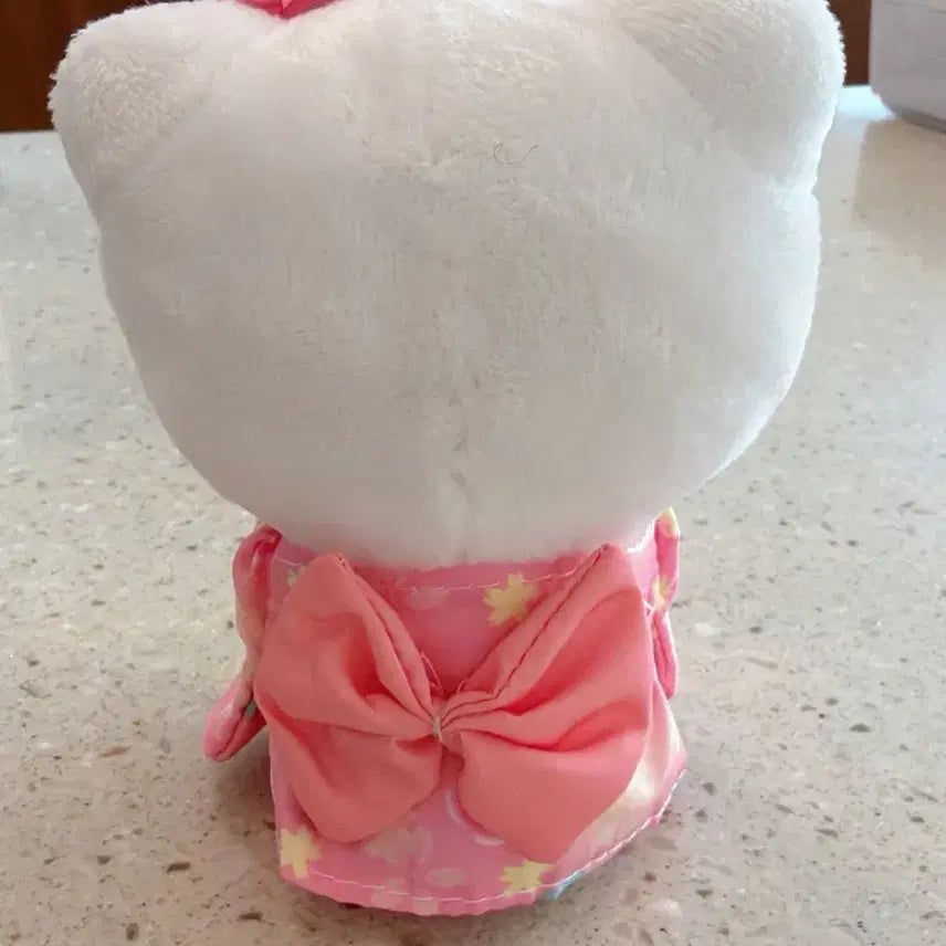 [BUNJANG] Hello Kitty Kimono Doll Keyring / 헬로키티 기모노 인형 키링