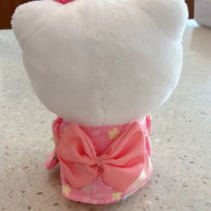 [BUNJANG] Hello Kitty Kimono Doll Keyring / 헬로키티 기모노 인형 키링