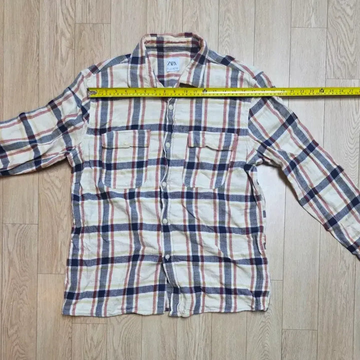 [BUNJANG] Zara Men Winter Long Sleeve Shirt L Size / 미사용 자라맨 겨울 긴팔 와이셔츠 L사이즈 (100정도)(줄자사진 참고