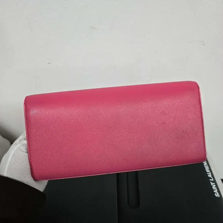 [SOLD OUT] [정품] 입생로랑 핑크 클러치백
