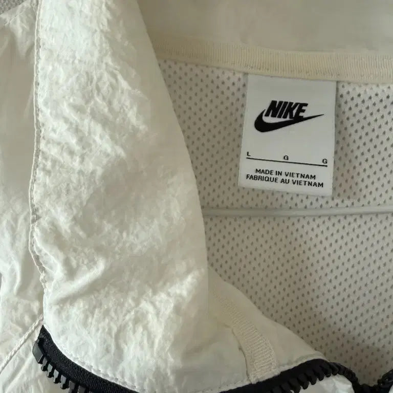 [BUNJANG] Nike Windbreaker Jacket - L / (정품) 나이키 바람막이 L 아우터 판매