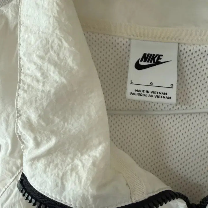 [BUNJANG] Nike Windbreaker Jacket - L / (정품) 나이키 바람막이 L 아우터 판매