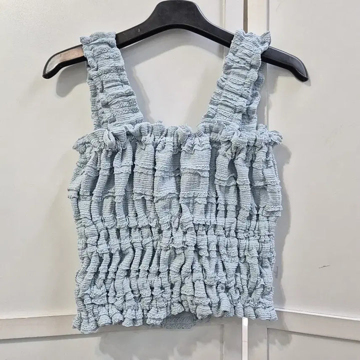 [BUNJANG] LeeSobee Tank Top & Ruffle Mini Skirt Set / 이소비 나시탑&캉캉스커트 셋업