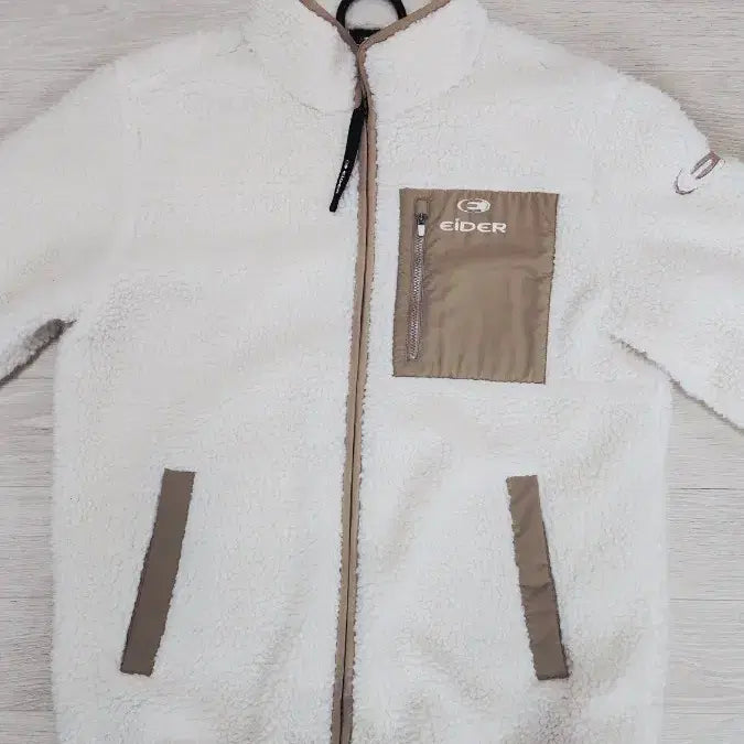 [BUNJANG] Aider Fleece Jacket - Ivory - Size L / 아이더 양털 후리스 L사이즈 아이보리 색상