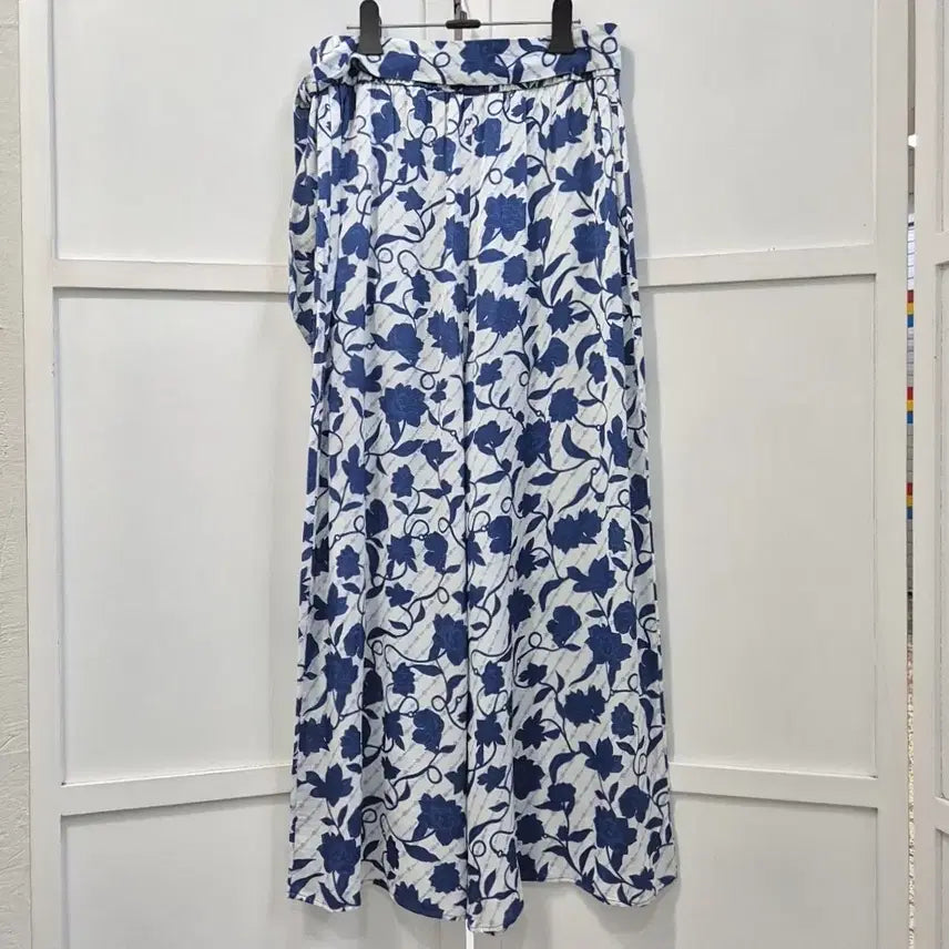 [BUNJANG] Tommy Hilfiger Patterned Rayon Pants / 타미힐피거 패턴 레이온 팬츠