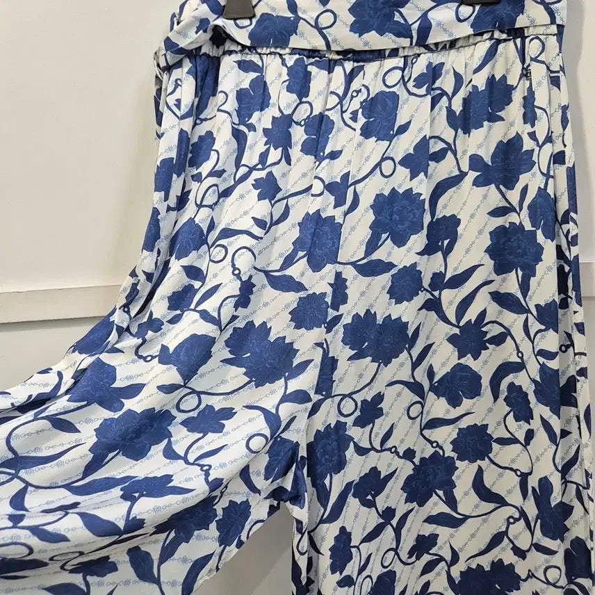 [BUNJANG] Tommy Hilfiger Patterned Rayon Pants / 타미힐피거 패턴 레이온 팬츠