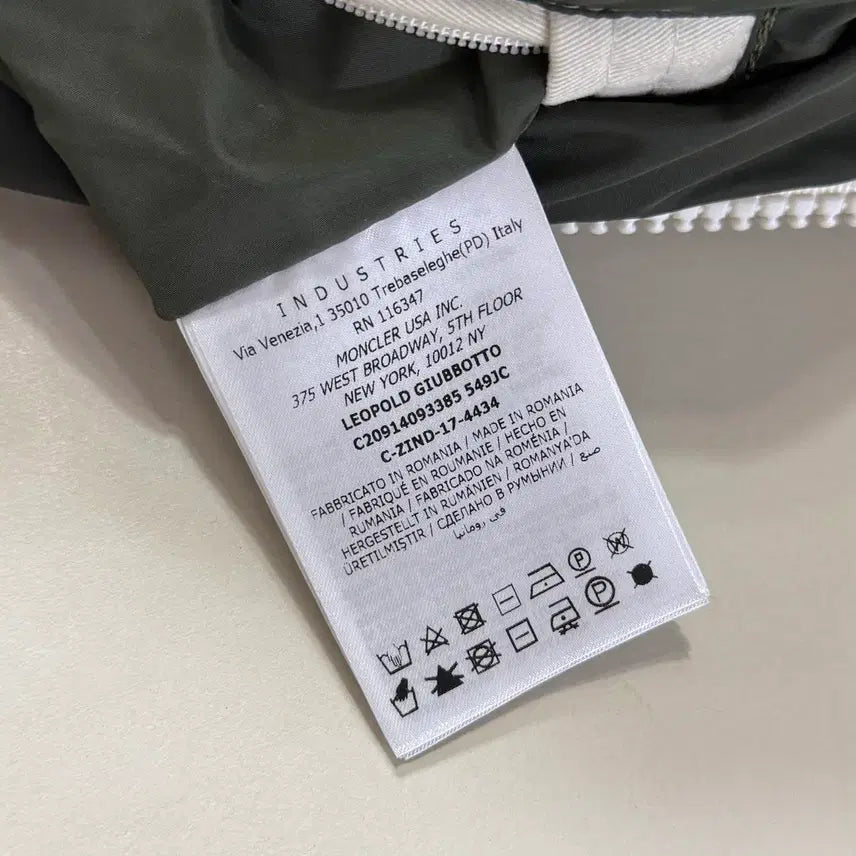 [BUNJANG] Moncler Leopold Padded Jacket / [정품/당일출고]몽클레어 레오폴드 패딩