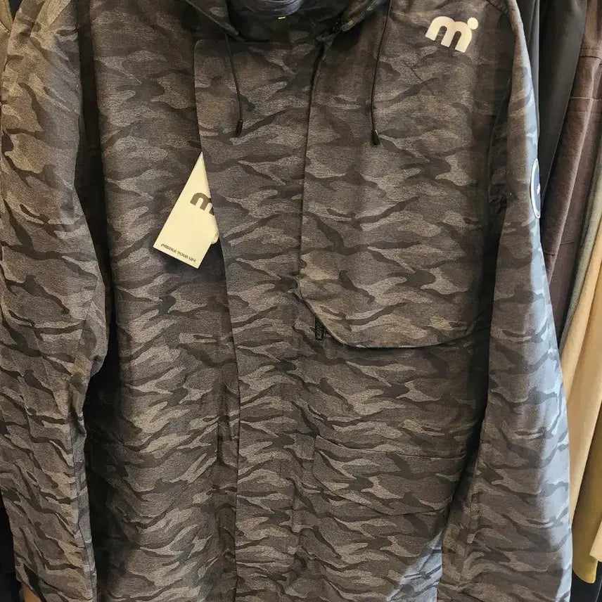 [BUNJANG] Mistral Camouflage Hooded Long Windbreaker Jacket / 미스트랄 카모플라쥬 후드 롱 바람막이 새제품