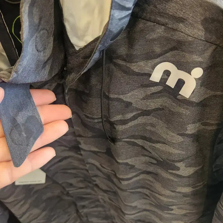 [BUNJANG] Mistral Camouflage Hooded Long Windbreaker Jacket / 미스트랄 카모플라쥬 후드 롱 바람막이 새제품