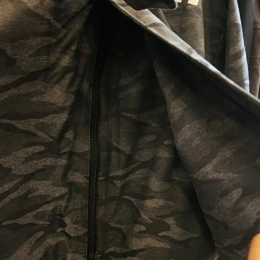 [BUNJANG] Mistral Camouflage Hooded Long Windbreaker Jacket / 미스트랄 카모플라쥬 후드 롱 바람막이 새제품