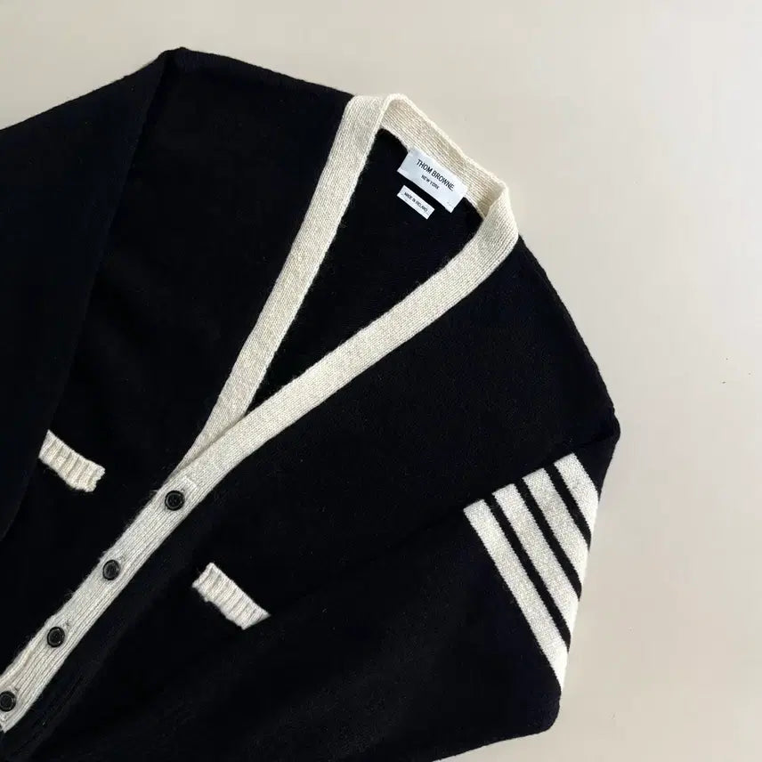 [BUNJANG] Thom Browne Mohair Cardigan / [정품/당일출고]톰브라운 모헤어 가디건