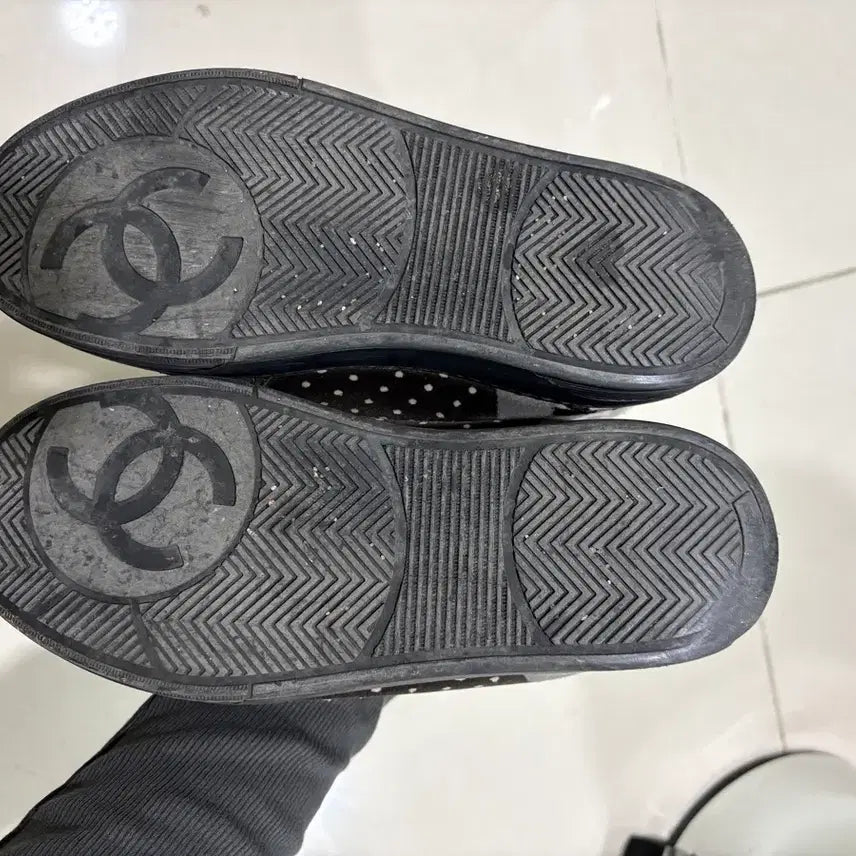 [BUNJANG] Chanel Suede Sneakers / 정품 샤넬 브라운 스웨이드 스니커즈 36