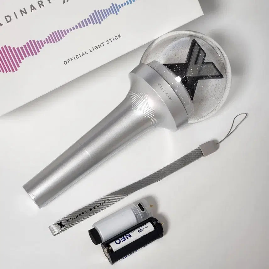 [BUNJANG] Xdinary Heroes Official Lightstick Bundle / 엑디즈 응원봉 플랫봉+충전식 배터리 일괄