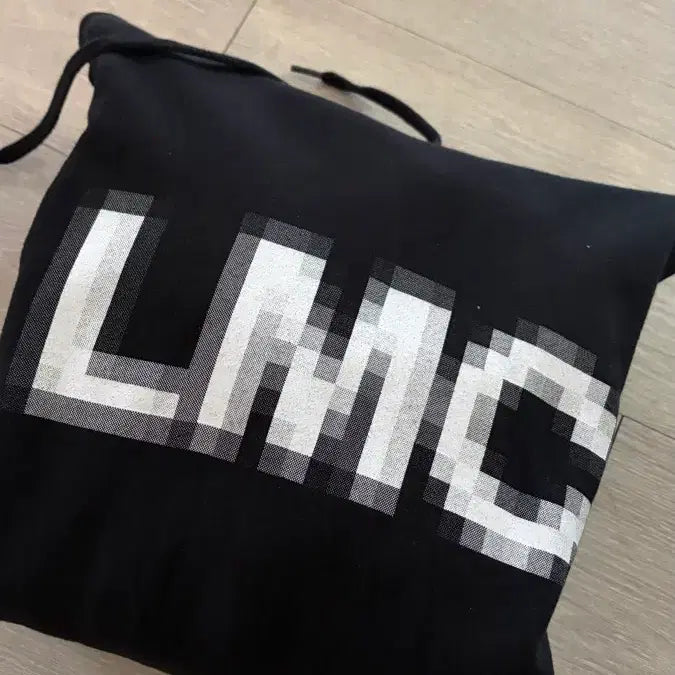 [BUNJANG] LMC Pixel Logo Hoodie (L) / LMC 픽셀 로고 후드 (L)