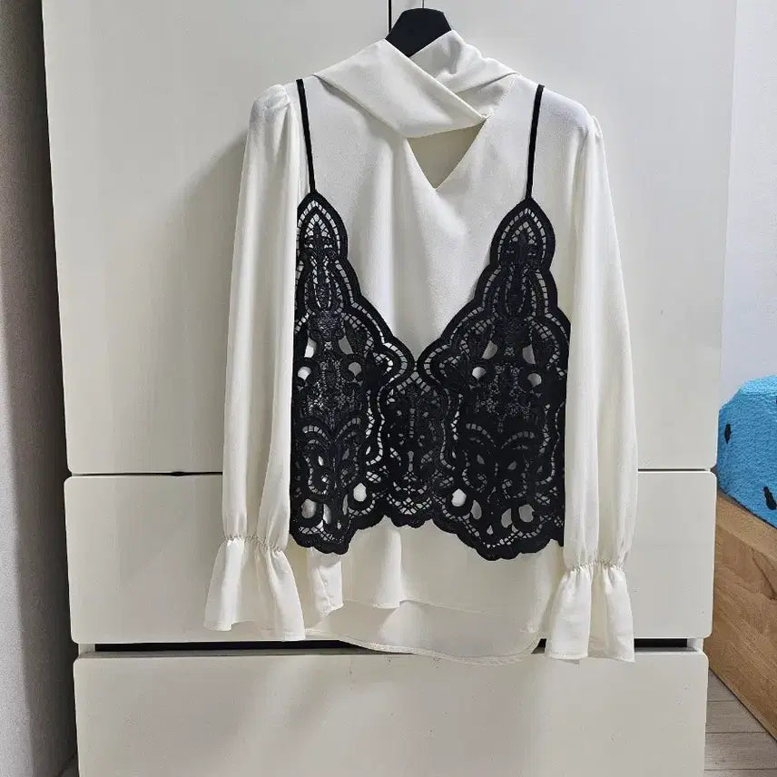 [BUNJANG] Lace Bustier Top / 레이스 뷔스티에 (새상품)