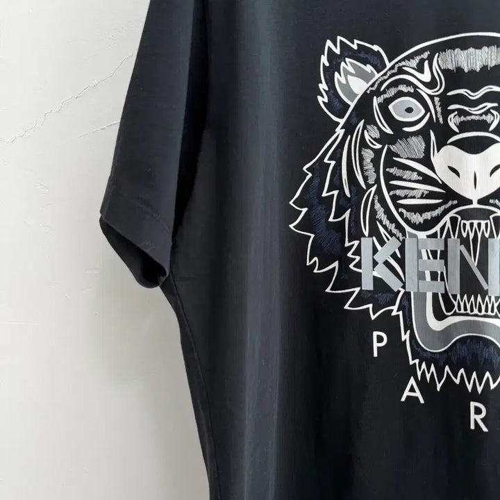 [BUNJANG] KENZO Black Tiger Embroidered T-shirt / 정품 KENZO 겐조 블랙 타이거 반팔 티셔츠