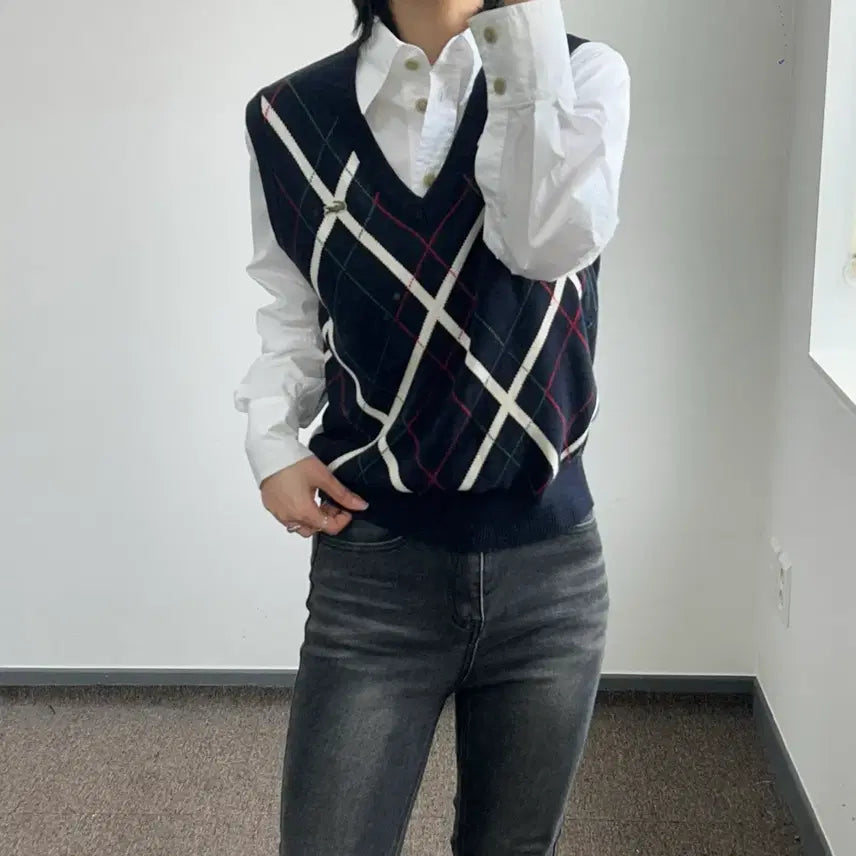 [SOLD OUT] Lacoste 라코스테 다크네이비 아가일 니트 베스트