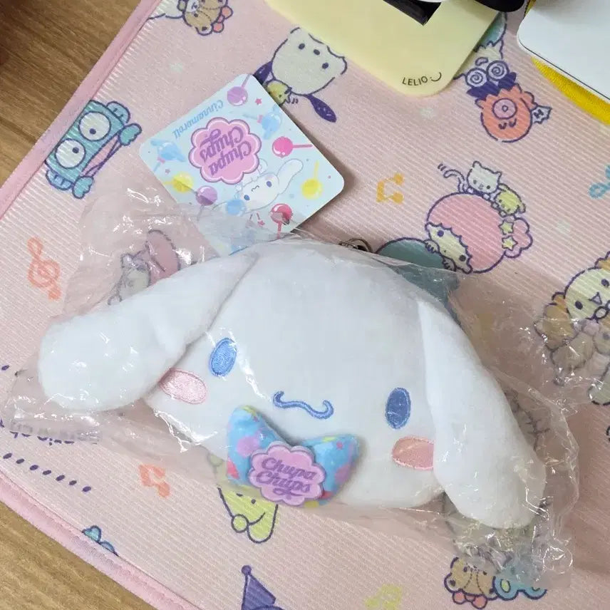 [SOLD OUT] 산리오 시나모롤 츄파춥스 콜라보 인형 파우치 릴패스 판매