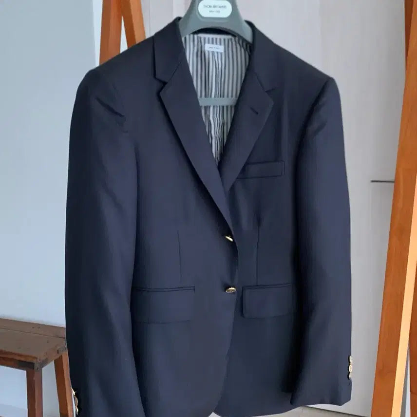 [BUNJANG] Thom Browne Navy Wool Blazer Jacket / (새상품/백화점판/1사이즈) 톰브라운 금장 네이비 울 블레이저 자켓