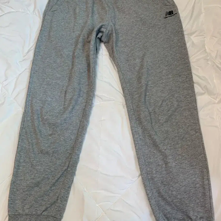 [BUNJANG] New Balance Training Pants / [뉴발란스] 트레이닝 팬츠