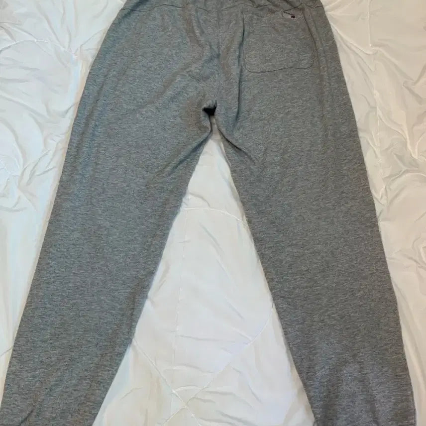 [BUNJANG] New Balance Training Pants / [뉴발란스] 트레이닝 팬츠