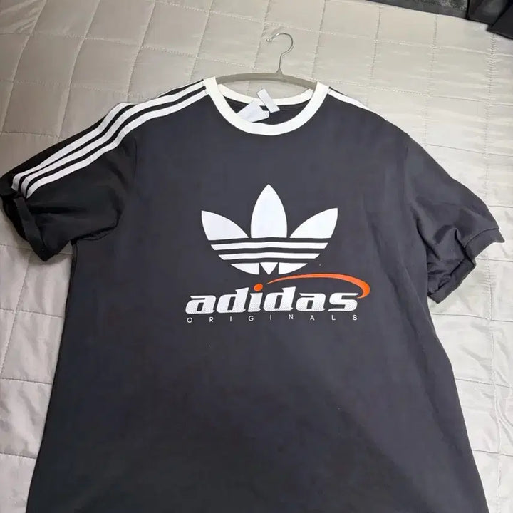 [BUNJANG] Adidas Short Sleeve T-shirt / 아디다스 반팔