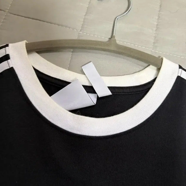 [BUNJANG] Adidas Short Sleeve T-shirt / 아디다스 반팔