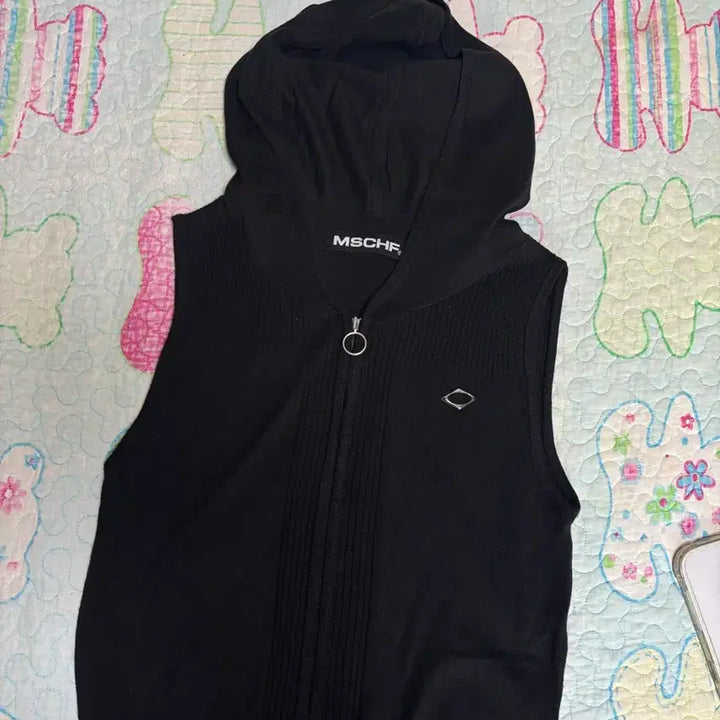 [SOLD OUT] 미스치프 니트조끼