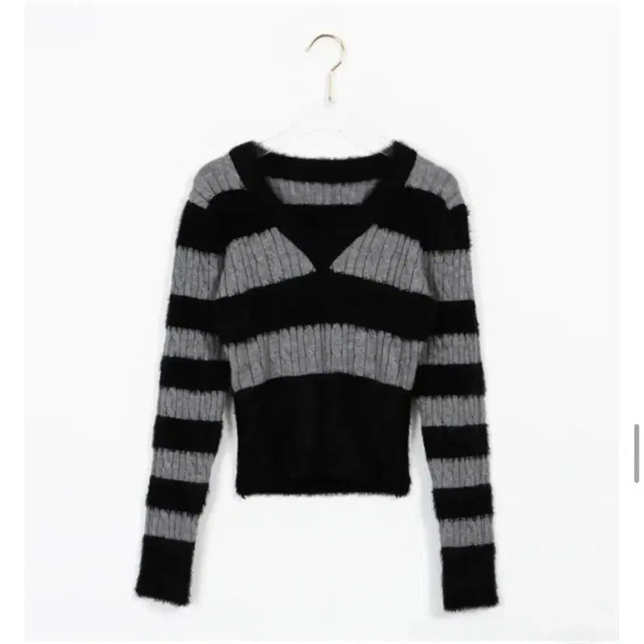 [BUNJANG] Striped Knit Sweater and Scarf Set / 스트라이프 니트+스카프 세트